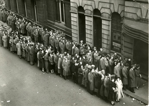 Queue at Kinnaird Cinema, Dundee, 1954.