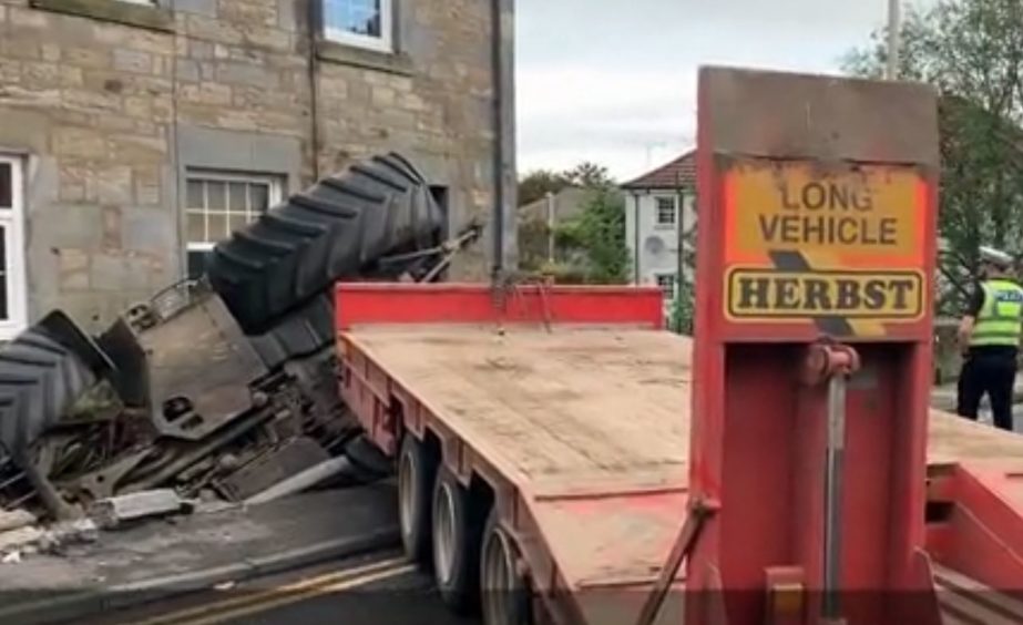 A lorry went off the road and into a house in Largo Road, Lundin Links.