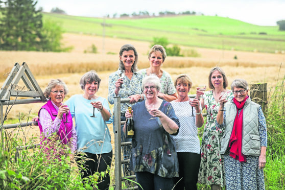 Pic shows; ladies from Menmuir SWRI preparing for their Proscecco afternoon.