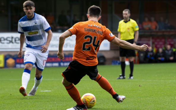 Lawrence Shankland gets ready to make it 1-0.