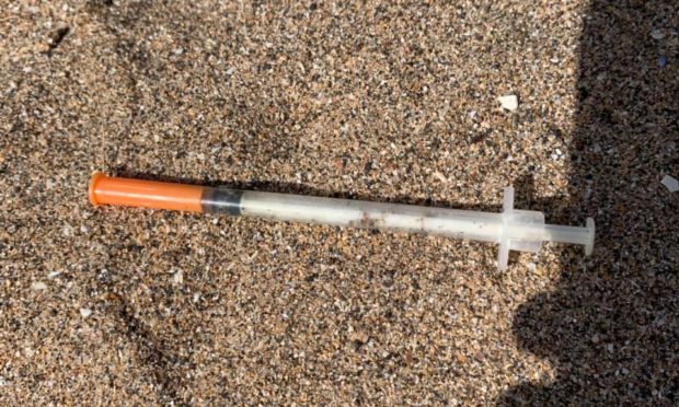 A hypodermic needle was discovered by a toddler on the beach at Elie.