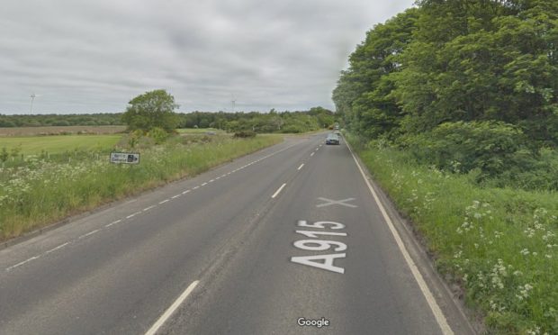 The A915 Standing Stane Road.