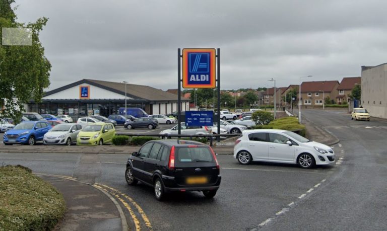 Aldi Kirkcaldy apology as OAP 'told to leave over self-checkouts'