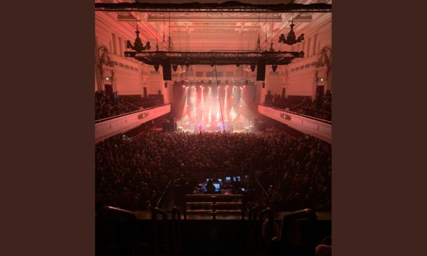 Biffy Clyro at Caird Hall, Dundee on October 14 2019 (Twitter/@BiffyClyro).