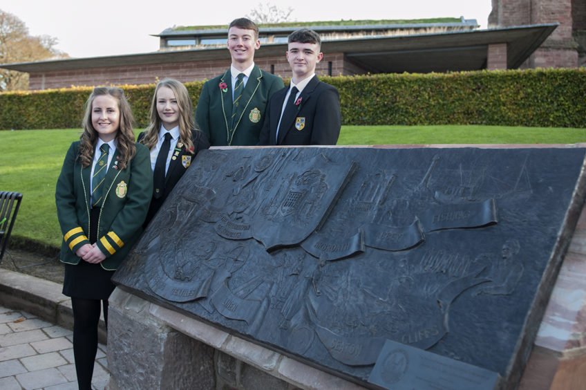 https://wpcluster.dctdigital.com/thecourier/wp-content/uploads/sites/12/2019/10/PSmi_A_two_metre_bronze_bas_unveiled_outside_Arbroath_abbey_251019_06-848x564.jpg