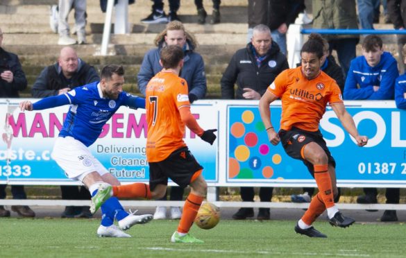 Stephen Dobbie scores Queens' third.