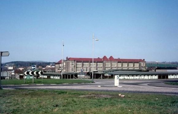 Rosyth was the original home of the high school for the area, councillors have argued.