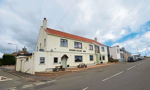 Bonnybank Inn, near Kennoway.