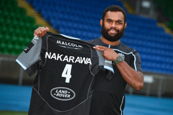 Fan favourite Leone Nakarawa is staying at Glasgow for at least another ear.