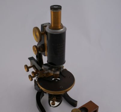 The microscope donated to Discovery Point.