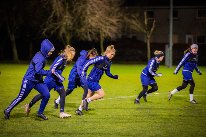 https://wpcluster.dctdigital.com/thecourier/wp-content/uploads/sites/12/2020/02/SMac_Forfar_Farmington_FC_Anniversary_Training-9-846x564.jpg