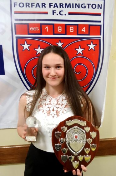 https://wpcluster.dctdigital.com/thecourier/wp-content/uploads/sites/12/2020/02/Youth-Player-of-the-Year-Beth-Mowatt-371x564.jpg