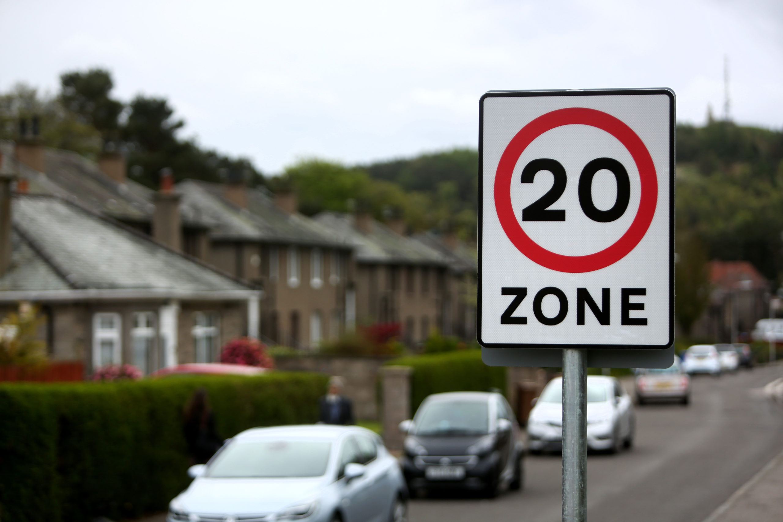 Trials of a lower 20 mph speed limit have been introducted across Perth and Kinross.