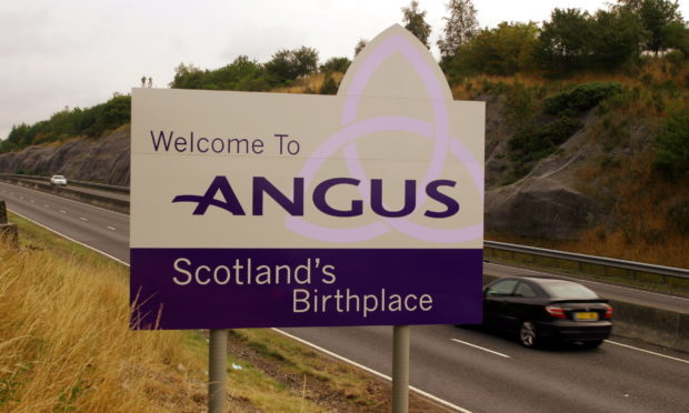 Welcome to Angus sign by the A90