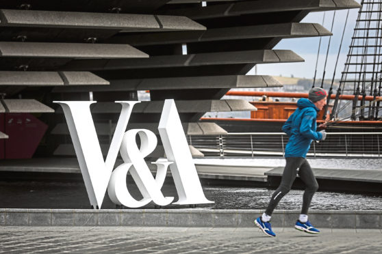 The Courier, No CR number, News, The V&A has closed its door as of 5pm today due to the coronavirus. Picture shows; the closure signage up around the V&A. Tuesday 17th March, 2020. Mhairi Edwards/DCT Media