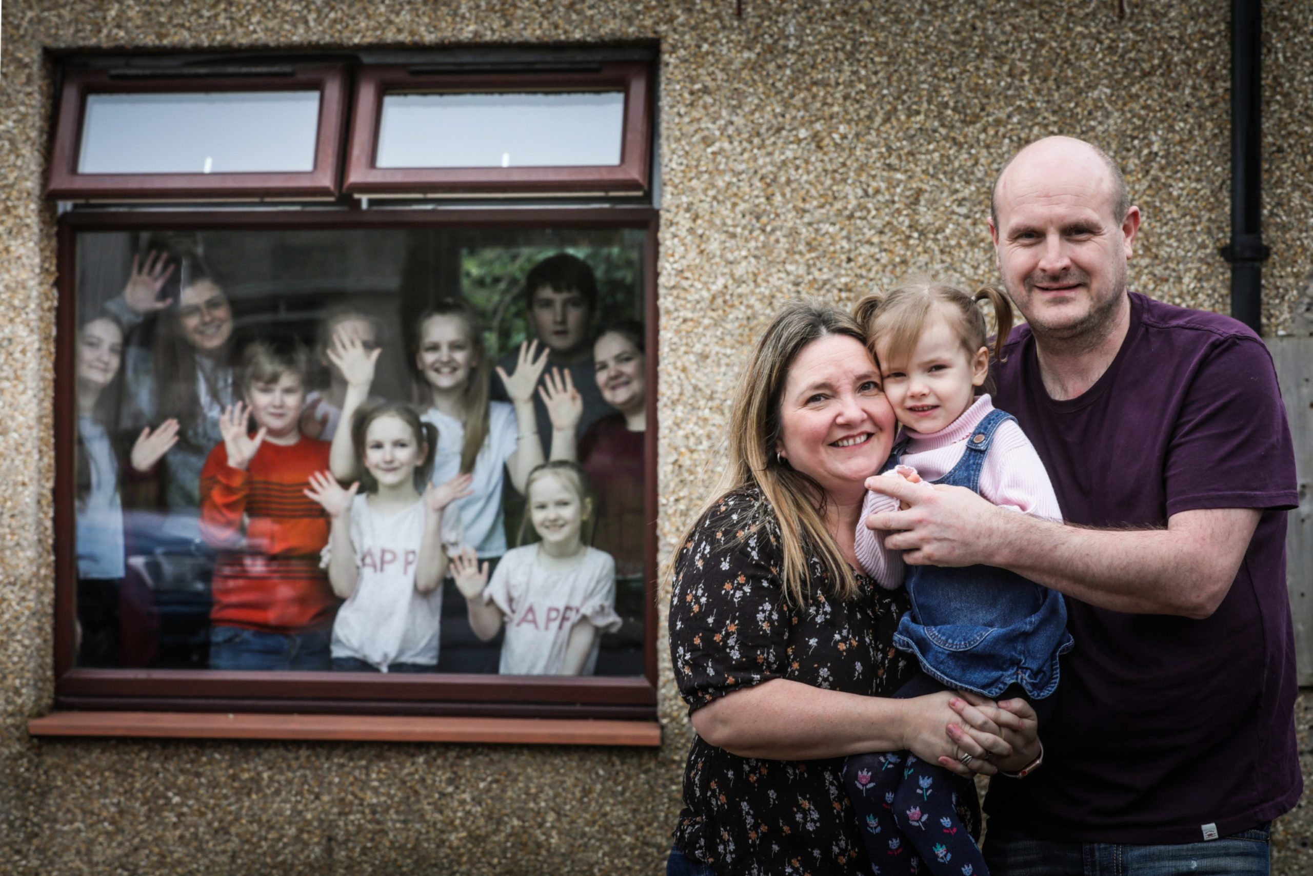 Emma and Roy Hann, with the youngest of 13 kids, Meg, 5. Thursday 26th March, 2020. Mhairi Edwards/DCT Media