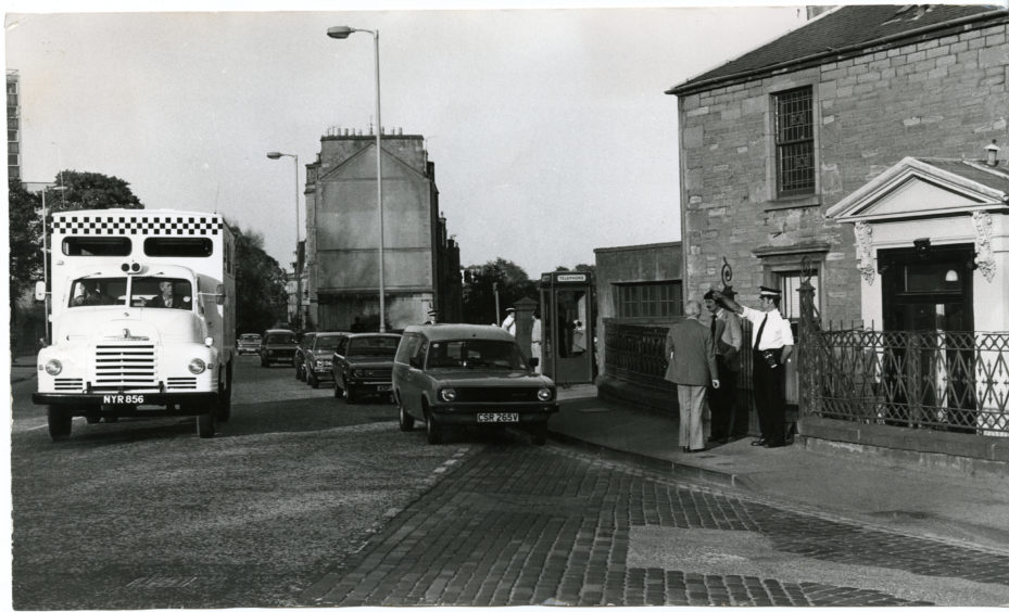 Picture shows the police major incident vehicle arriving at the Roseangle house.