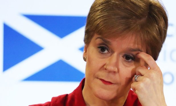Nicola Sturgeon has called for a common sense approach to visiting family.