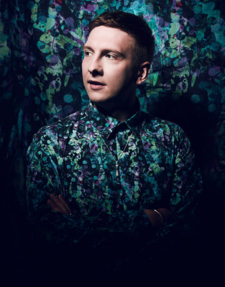 https://wpcluster.dctdigital.com/thecourier/wp-content/uploads/sites/12/2020/05/joe-lycett-2018-tour-image-portrait-credit-matt-crockett-LST283859-442x564.jpg