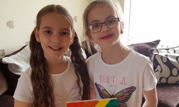 Rowantree Primary School sisters Kacia (10) and Kaiya Thompson (11).