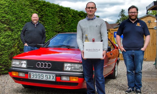 SVVC director Stephen Dear, winning owner Dan O'Connor and John Walsh of Redcastle Gin.