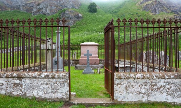 The family plot at Kirkside Cemetery St Cyrus of Sir Joseph Straton