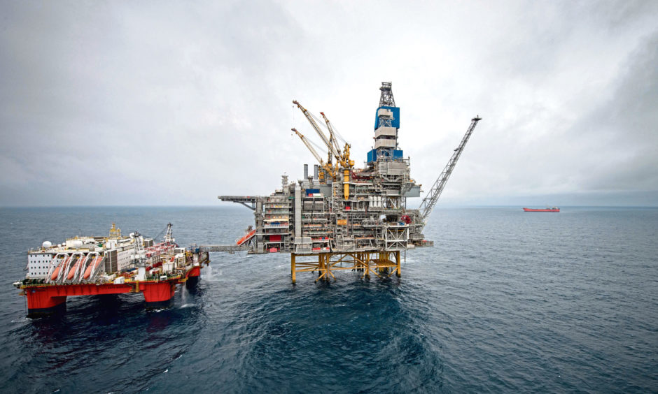 North Sea infrastructure should be used to drive carbon capture, the report states.