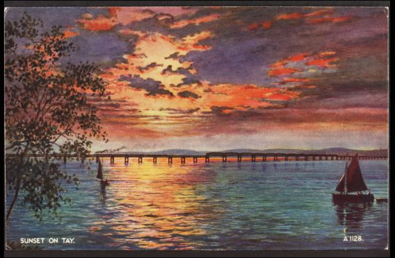 Sunset on the Tay, Dundee, 1940, Courtesy of the University of St Andrews Library: JV-Art-1128