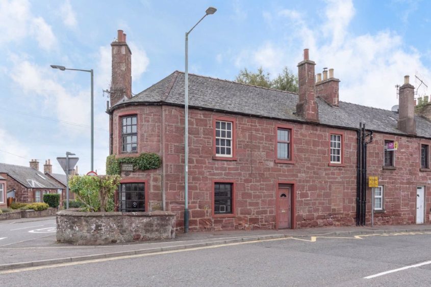 JM Barrie's former home in Strath View, Forfar Road, Kirriemuir is for sale.