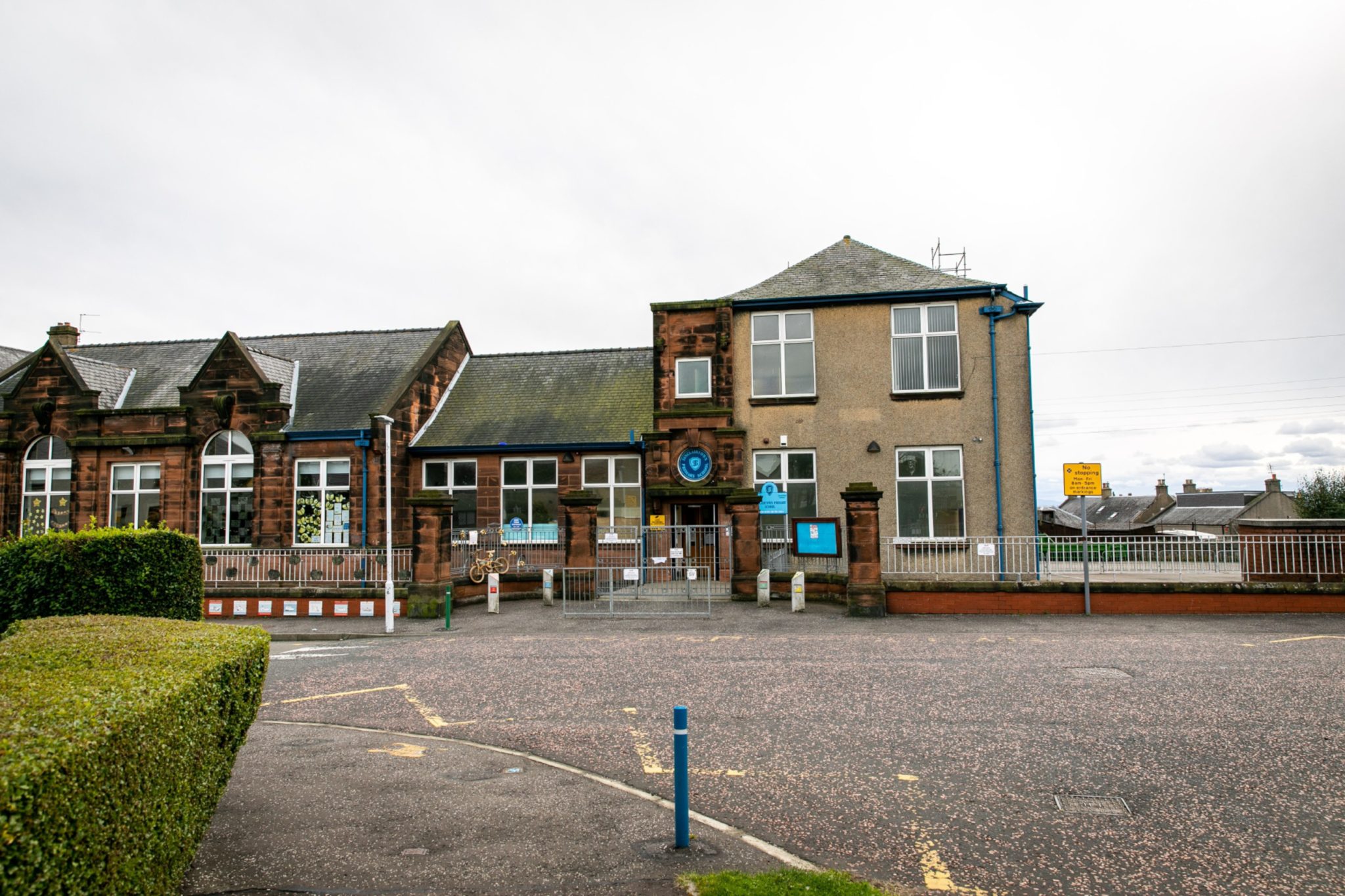 Kirkcaldy school to stay closed until next week after three staff test