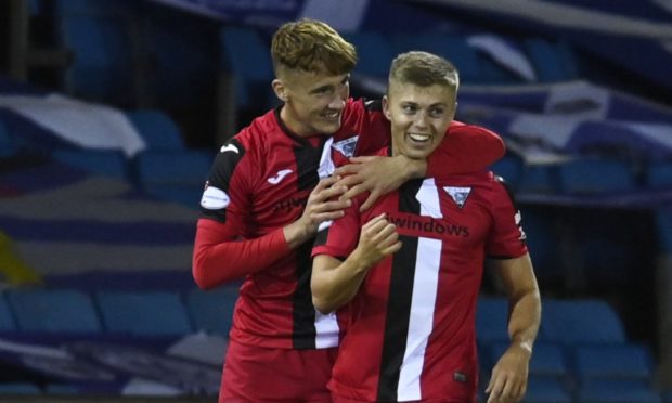 Dunfermline midfielder Fraser Murray (right).