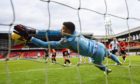 Dundee United goalkeeper Benjamin Siegrist made a string of superb stops in the 0-0 draw against Aberdeen on Saturday.