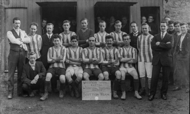 Scottish football team at Wakefield Work Centre, 1917