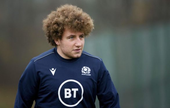 Duncan Weir will start for Scotland for the first time in four years.