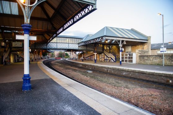 Train journeys between Perth and Edinburgh could be reduced.