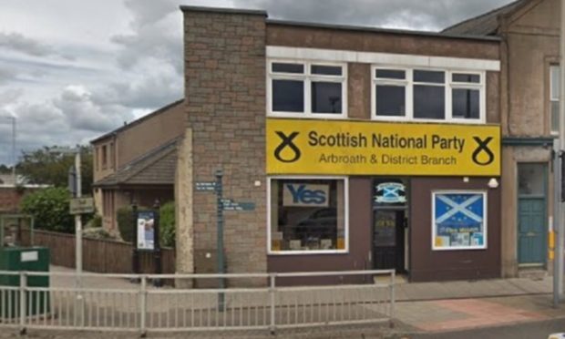 Cant was previously banned from going within 50 yards of the Arbroath SNP office.