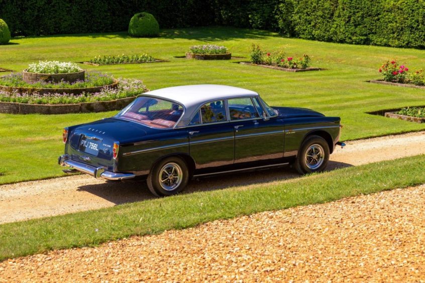 Rover P5B.