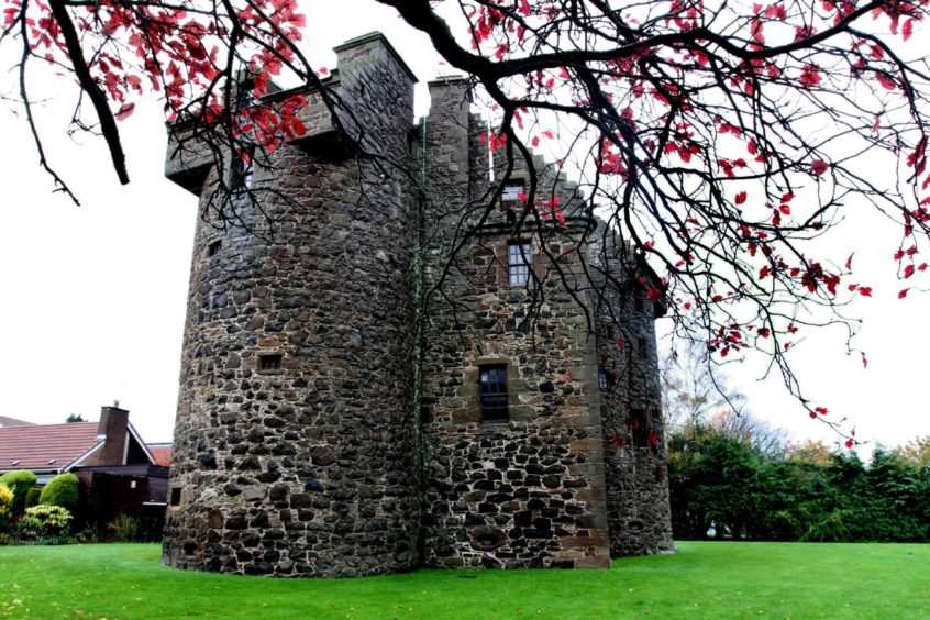 Claypotts Castle, Dundee.