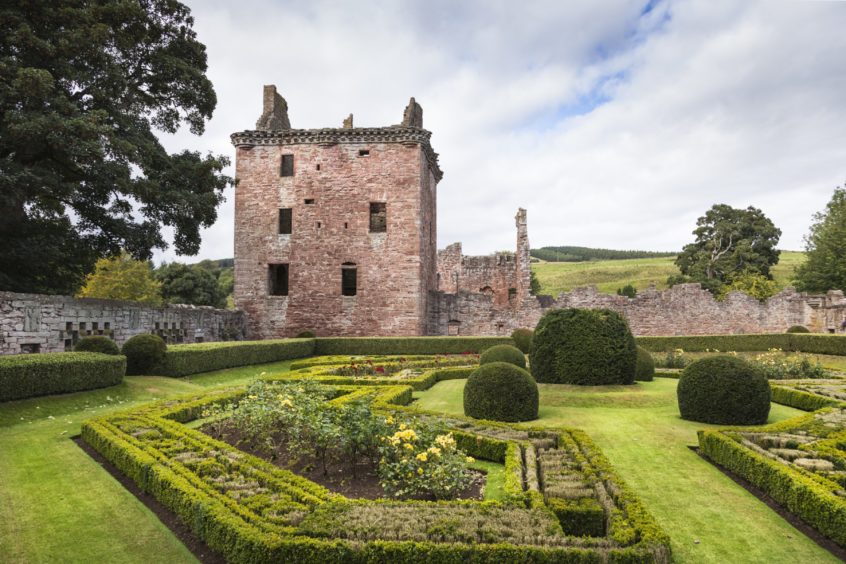 Edzell castle and its gardens. 