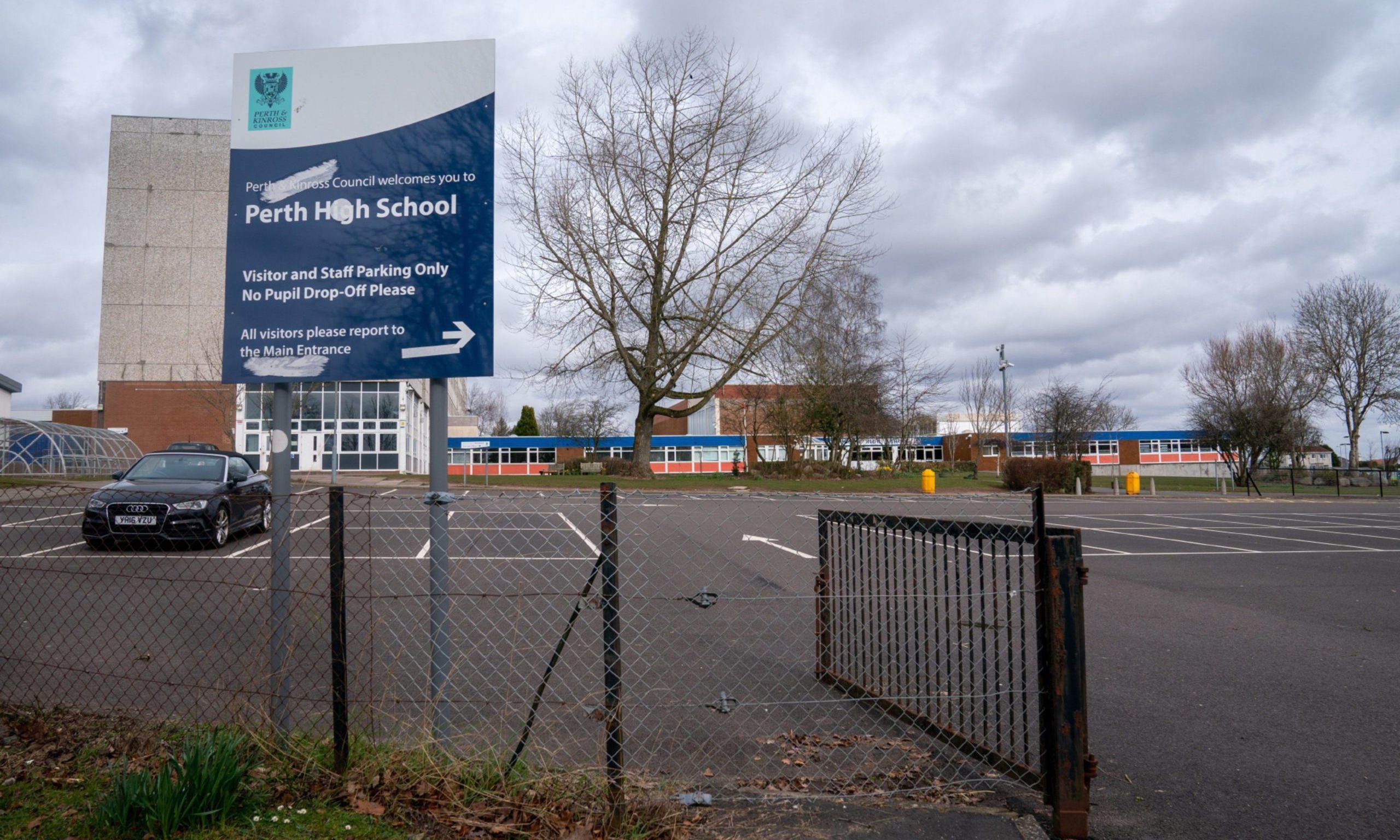 Perth pet rescuers hope claim of dog abandoned at school is 'a horrible misunderstanding' - Vimarsana News