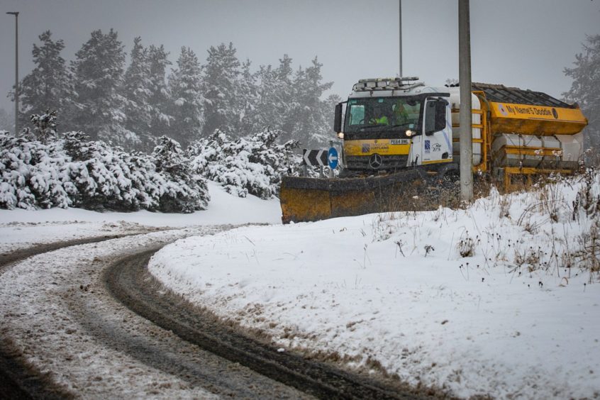 A gritter clearing the roads around Gleneagles.