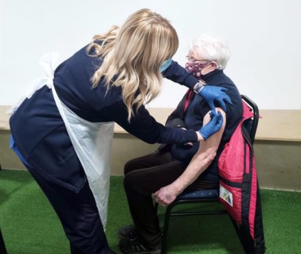 Anna O'Neill, 94, a patient at North Glen Medical Practice in Glenrothes receiving the vaccine today.. Glenrothes. Supplied by NHS Fife Date; 21/01/2021