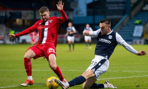 Dundee and Dunfermline drew 3-3 in their last meeting.