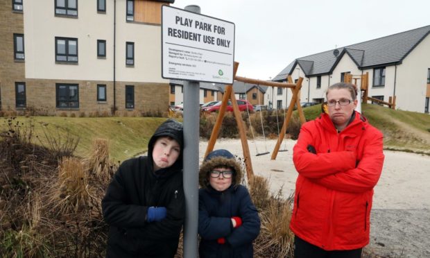 Nic Crossley and her children Sullivan (9) and Benedict (7).