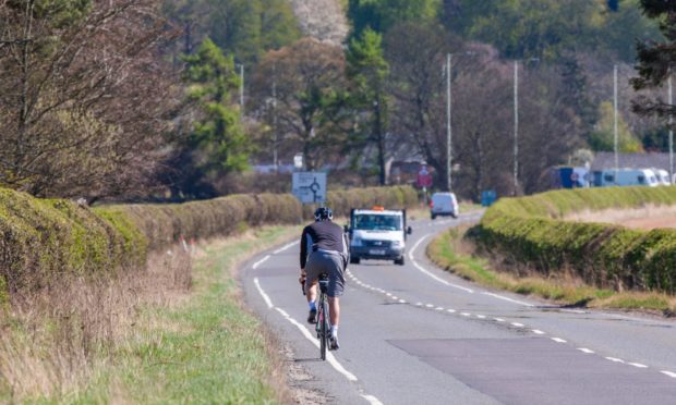 Proposals for a walking and cycling route from Bridge of Earn to Aberargie have met opposition.