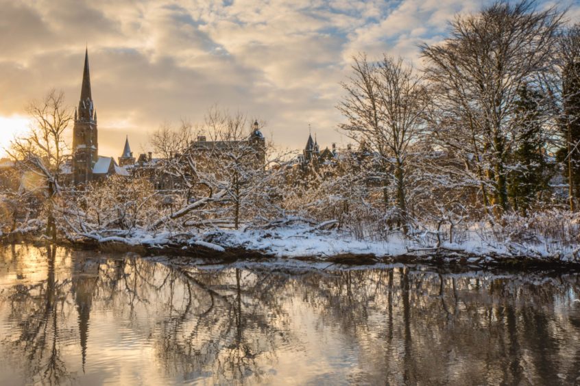 The River Tay in Perth in the snow.