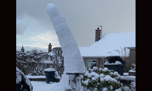 A failed attempted at Dundee's largest snowman.