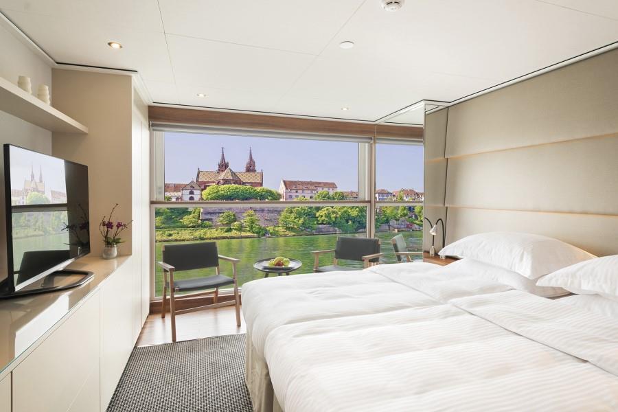 Panorama Balcony Suite.