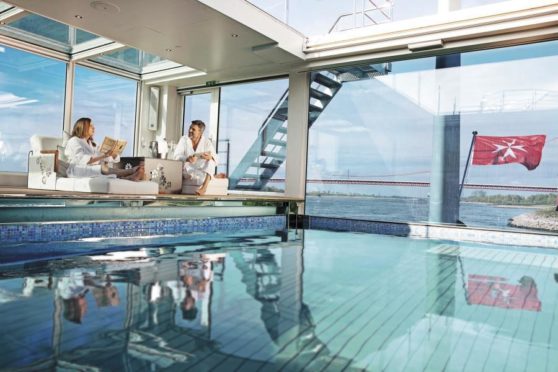 Emerald Cruises Pool