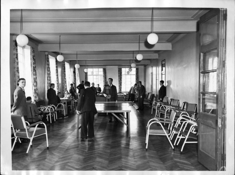 Patients at Strathmartine Hospital in 1960.